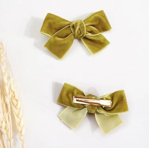 Velvet Dreams Mini Hair Bow Clip Set